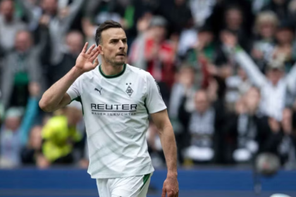 Borussia Monchengladbach crush Hoffenheim to end Champions League hopes